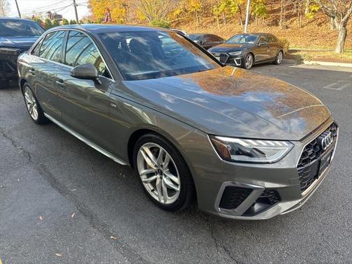 2023 Audi A4 Premium 45 TFSI S line quattro S tronic