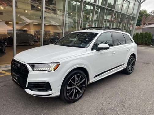 2023 Audi Q7 Premium Plus 55 TFSI quattro Tiptronic