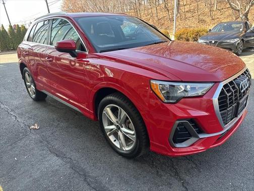 2022 Audi Q3 Premium 45 TFSI S line quattro Tiptronic