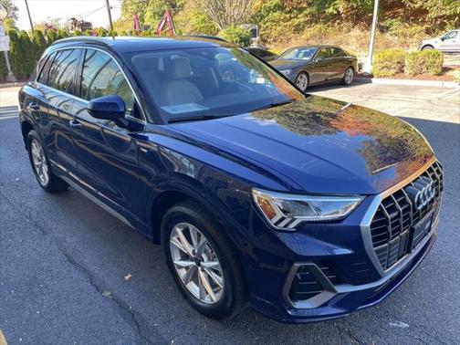 2025 Audi Q3 Premium 45 TFSI S line quattro Tiptronic