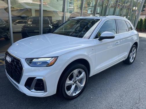 2025 Audi Q5 Premium Plus 45 TFSI S line quattro S tronic
