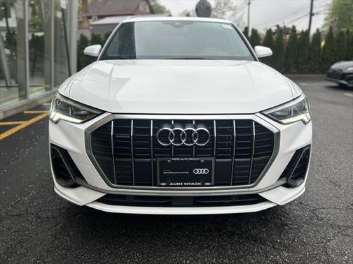2023 Audi Q3 S line Premium