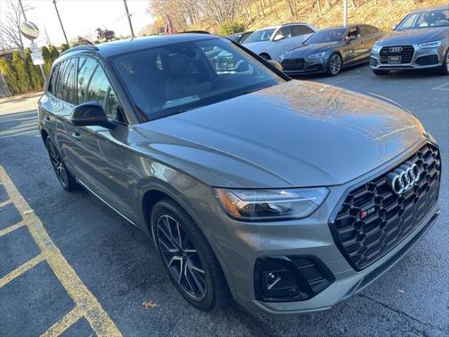 2023 Audi SQ5 Premium Plus TFSI quattro Tiptronic