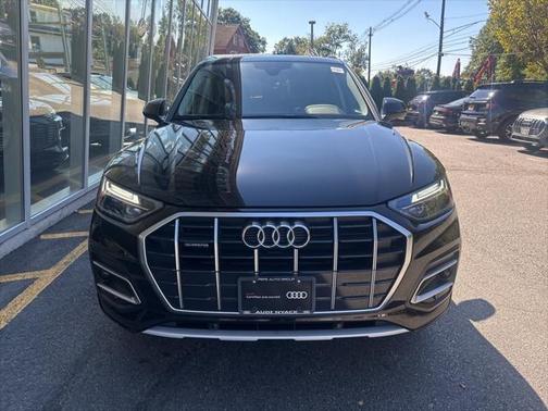 2025 Audi Q5 Premium 40 TFSI quattro S tronic