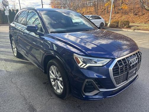 2025 Audi Q3 Premium 45 TFSI S line quattro Tiptronic