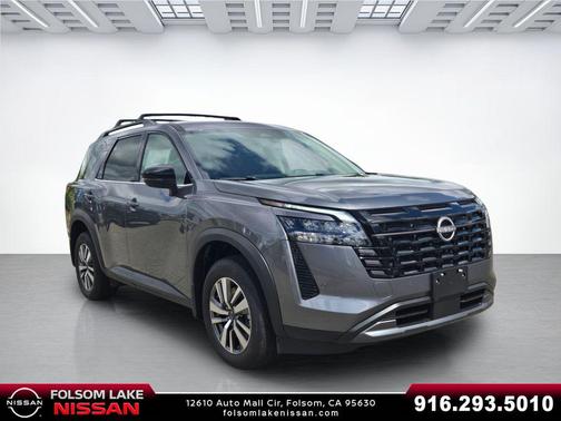 Gun Metallic 2026 Nissan Pathfinder SL
