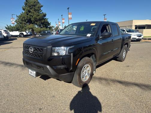 Super Black 2023 Nissan Frontier S