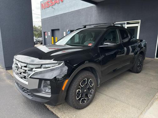Phantom Black 2023 Hyundai SANTA CRUZ SEL Premium