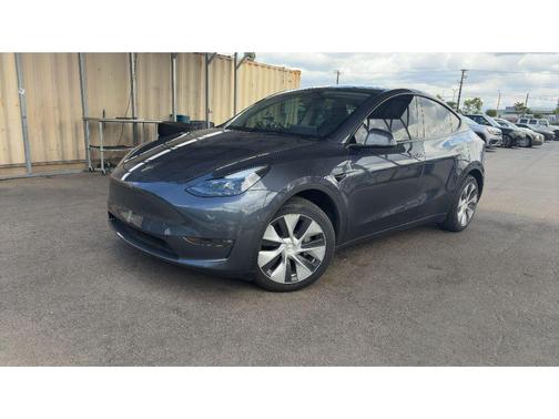 Midnight Silver Metallic 2023 Tesla Model Y Long Range Dual Motor All-Wheel Drive