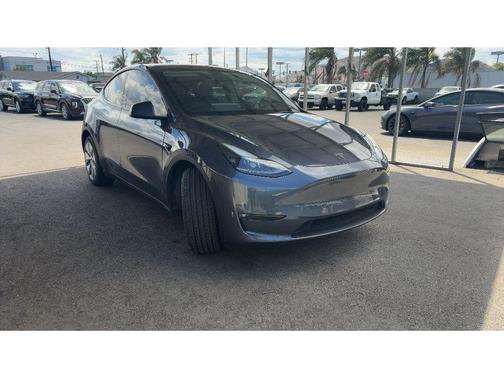 Midnight Silver Metallic 2023 Tesla Model Y Long Range Dual Motor All-Wheel Drive