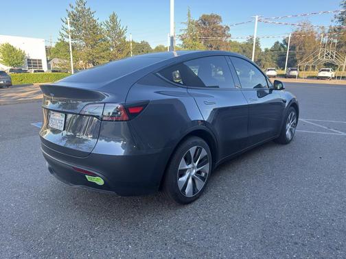 Midnight Silver Metallic 2023 Tesla Model Y Long Range Dual Motor All-Wheel Drive