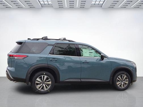 Baltic Teal 2026 Nissan Pathfinder SL