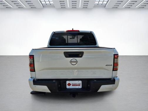 Glacier White 2026 Nissan Frontier SV
