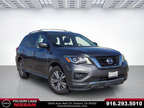 Gun Metallic 2017 Nissan Pathfinder S