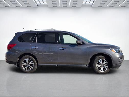 Gun Metallic 2017 Nissan Pathfinder S
