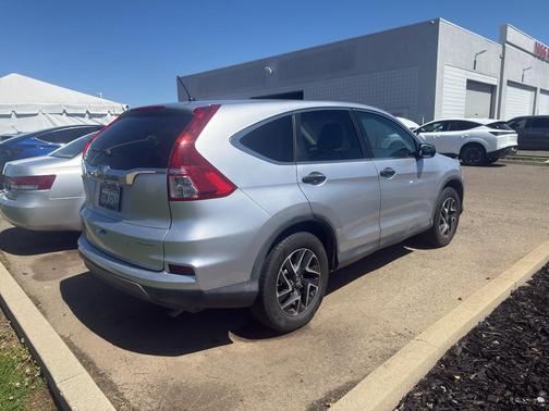 SILVER 2016 Honda CR-V SE