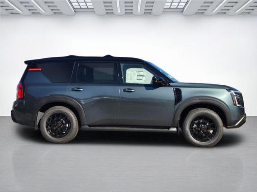Alpine Metallic/Super Black 2026 Nissan Armada PRO-4X