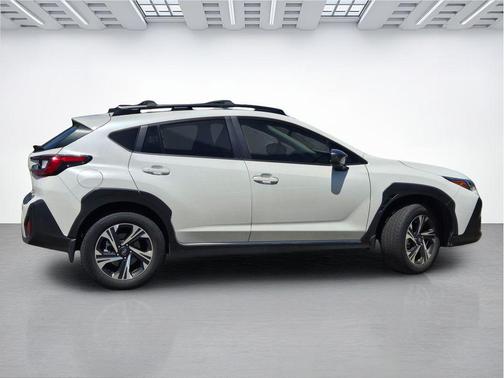 Crystal White Pearl 2024 Subaru Crosstrek Premium