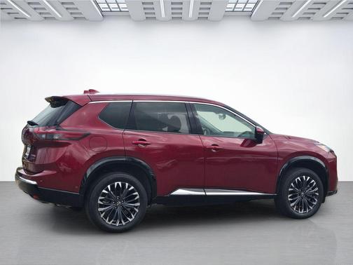 Scarlet Ember Tintcoat 2026 Nissan Rogue Platinum
