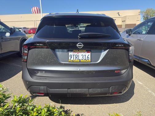 Gun Metallic 2025 Nissan Kicks SR
