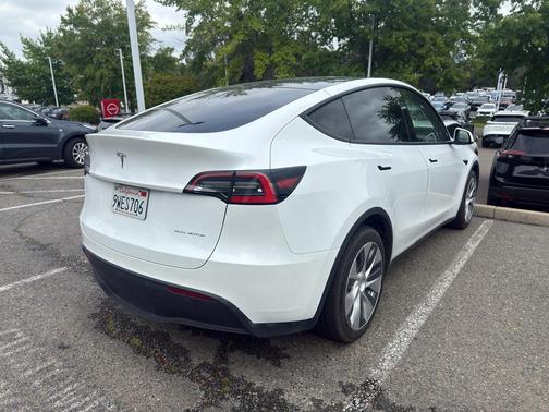 Pearl White Multi-Coat 2020 Tesla Model Y Long Range Dual Motor All-Wheel Drive