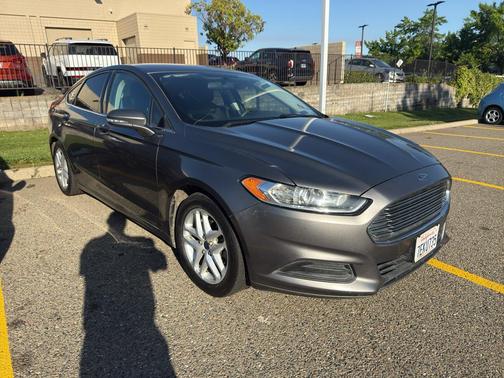 Sterling Gray Metallic 2014 Ford Fusion SE