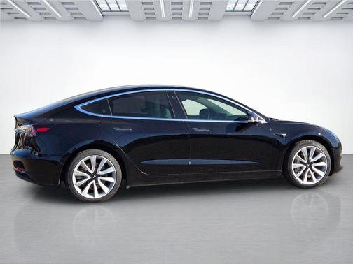 Solid Black 2019 Tesla Model 3 Standard Range Plus