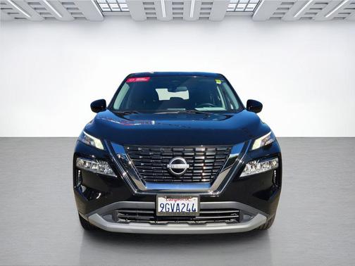 Super Black 2023 Nissan Rogue SV