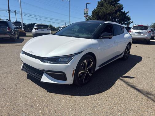 Snow White Pearl 2023 Kia EV6 GT-Line