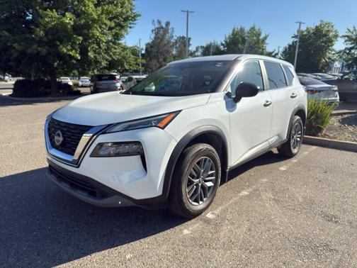 Glacier White 2023 Nissan Rogue S