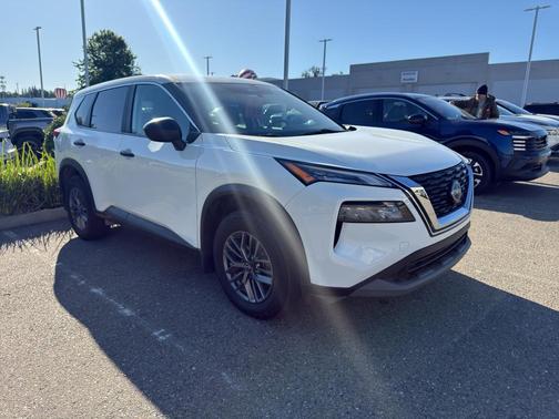 Glacier White 2023 Nissan Rogue S