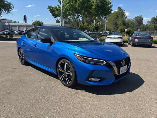 Electric Blue Metallic/Super Black 2023 Nissan Sentra SR