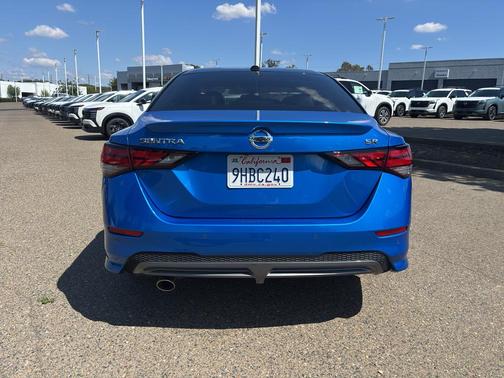 Electric Blue Metallic/Super Black 2023 Nissan Sentra SR