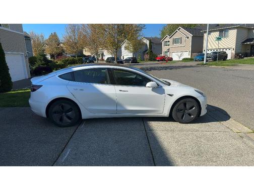 Pearl White Multi-Coat 2018 Tesla Model 3 Mid Range