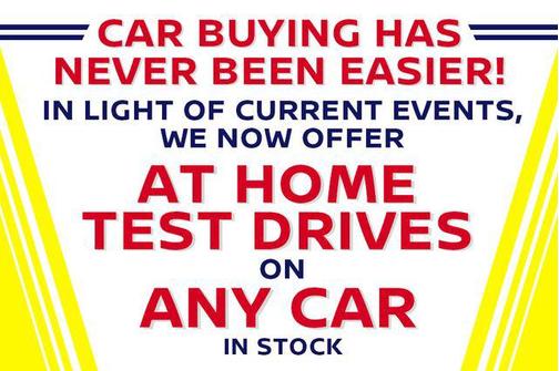 Aspen White Tricoat/Super Black 2026 Nissan Kicks SR