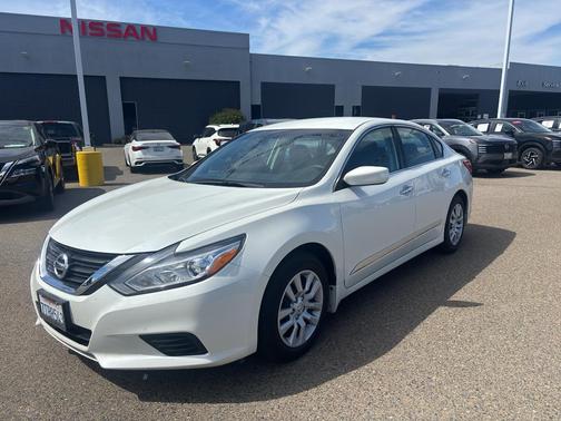 WHITE 2016 Nissan Altima 2.5 S