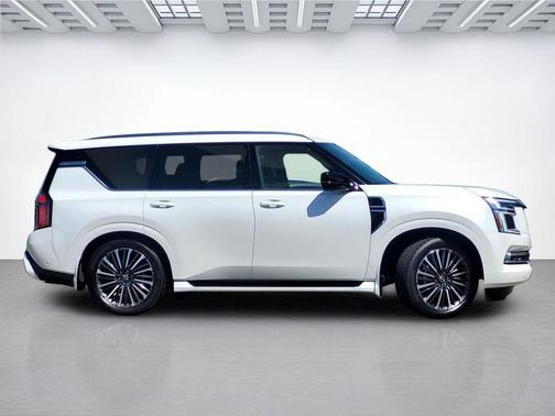 Everest White Pearl Tricoat 2026 Nissan Armada Platinum Reserve