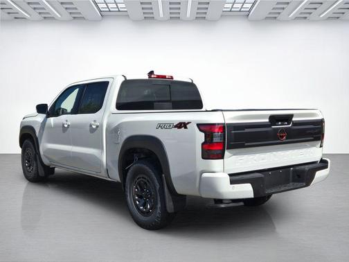 Glacier White 2025 Nissan Frontier PRO-4X