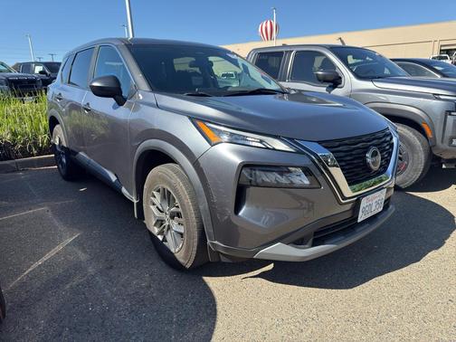 Gun Metallic 2023 Nissan Rogue S