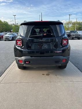 2018 Jeep Renegade Trailhawk