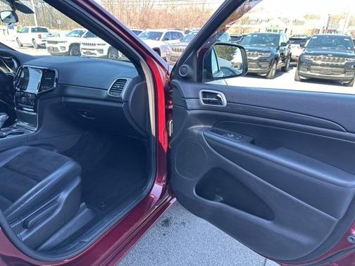 2021 Jeep Grand Cherokee Laredo