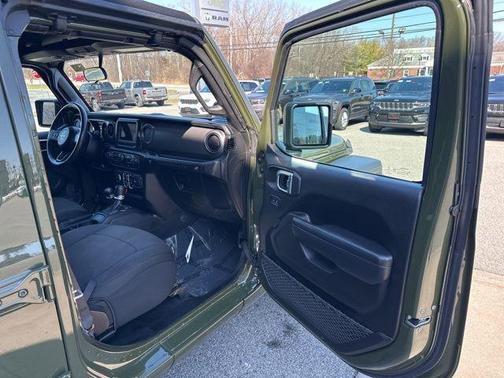 2022 Jeep Wrangler Unlimited Sport