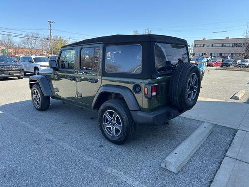 2022 Jeep Wrangler Unlimited Sport