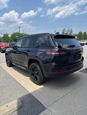 2023 Jeep Grand Cherokee Limited X