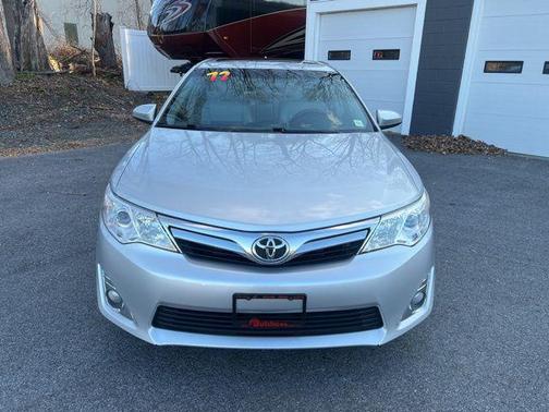 Classic Silver Metallic 2012 Toyota Camry XLE