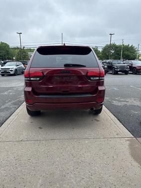 2021 Jeep Grand Cherokee Laredo
