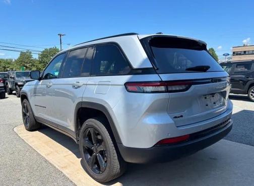 2024 Jeep Grand Cherokee Altitude 4x4