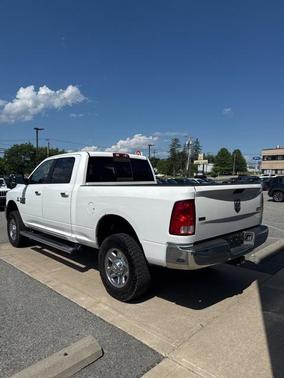 2017 RAM 2500 SLT Crew Cab 4x4 6'4' Box