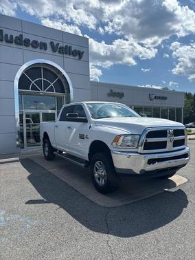 2017 RAM 2500 SLT Crew Cab 4x4 6'4' Box