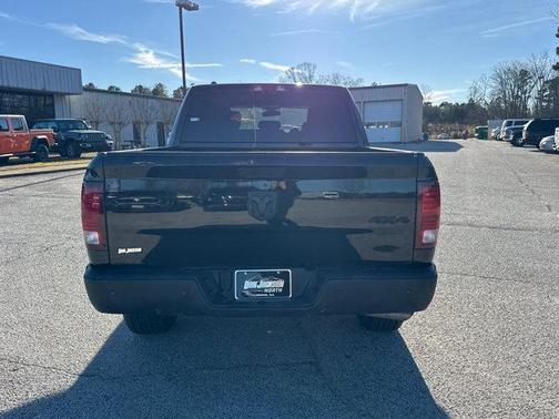 2024 RAM 1500 Classic Warlock Crew Cab 4x4 5'7' Box